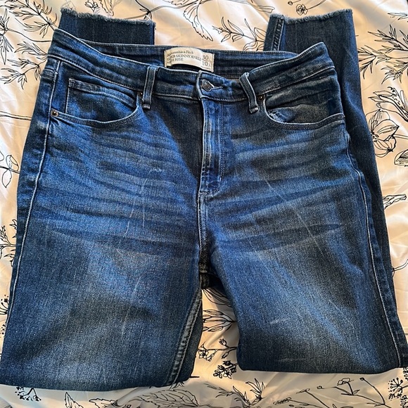 Abercrombie & Fitch Dark Wash Super Skinny Ankle High Rise Jeans - Picture 2 of 3